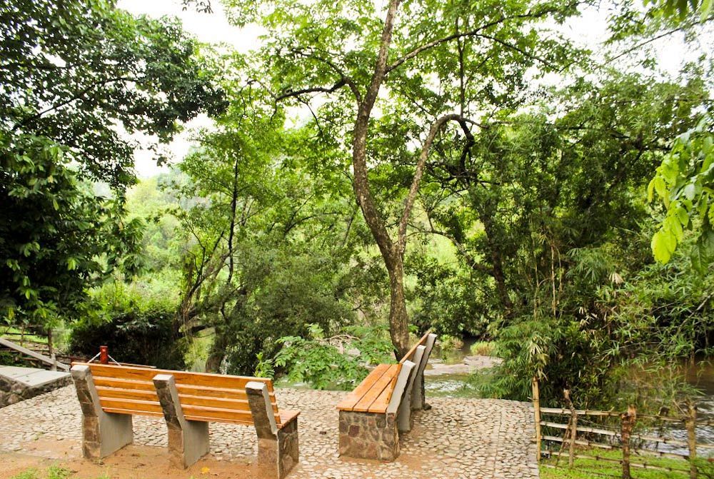 Quiet By The River- Cgh Earth Thodakayam Exteriör bild