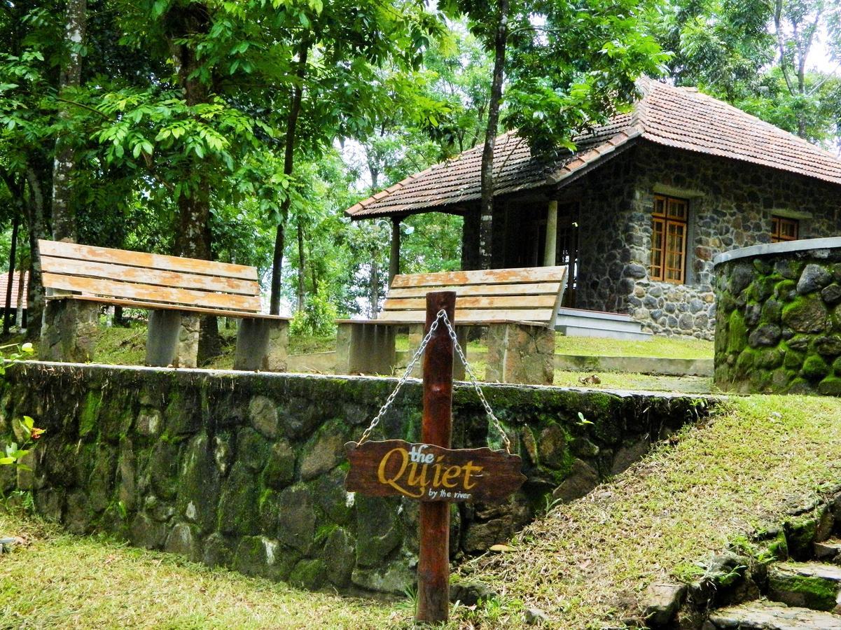 Quiet By The River- Cgh Earth Thodakayam Exteriör bild