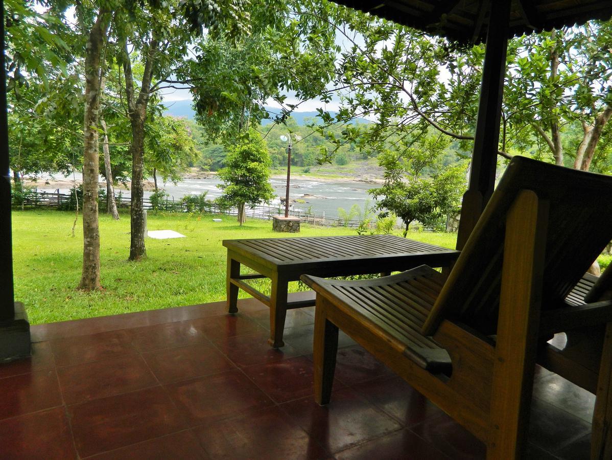 Quiet By The River- Cgh Earth Thodakayam Exteriör bild