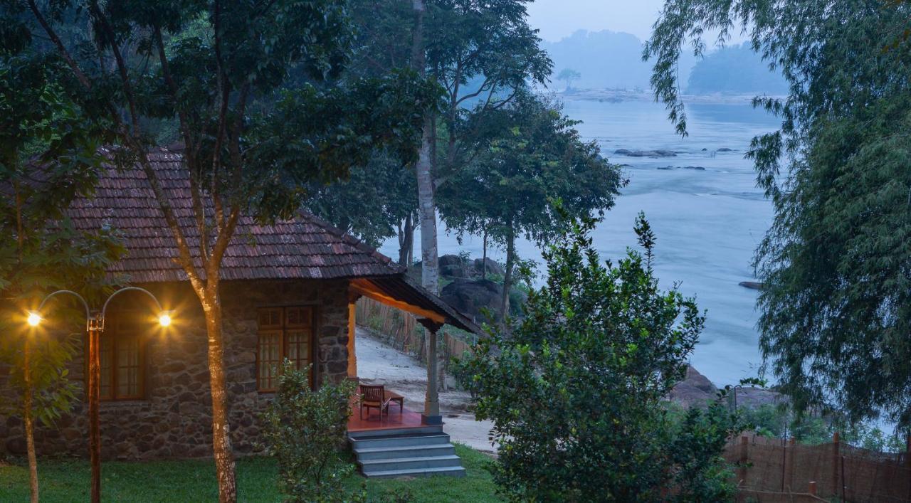 Quiet By The River- Cgh Earth Thodakayam Exteriör bild