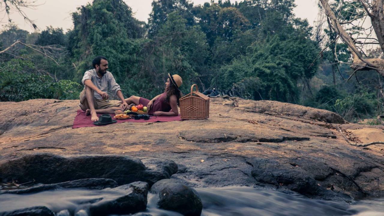 Quiet By The River- Cgh Earth Thodakayam Exteriör bild