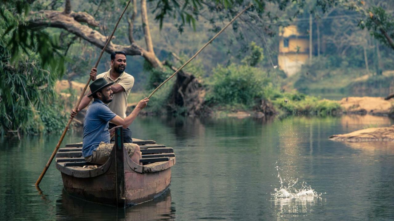 Quiet By The River- Cgh Earth Thodakayam Exteriör bild