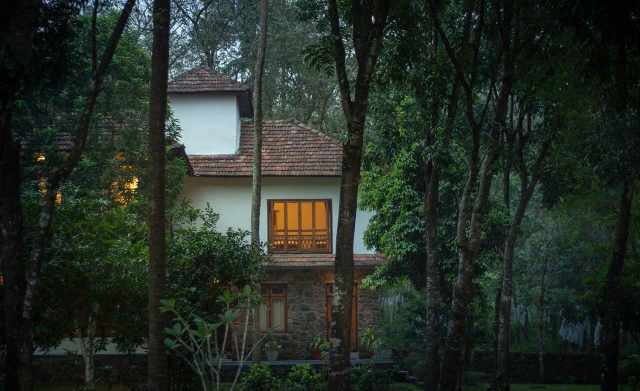 Quiet By The River- Cgh Earth Thodakayam Exteriör bild